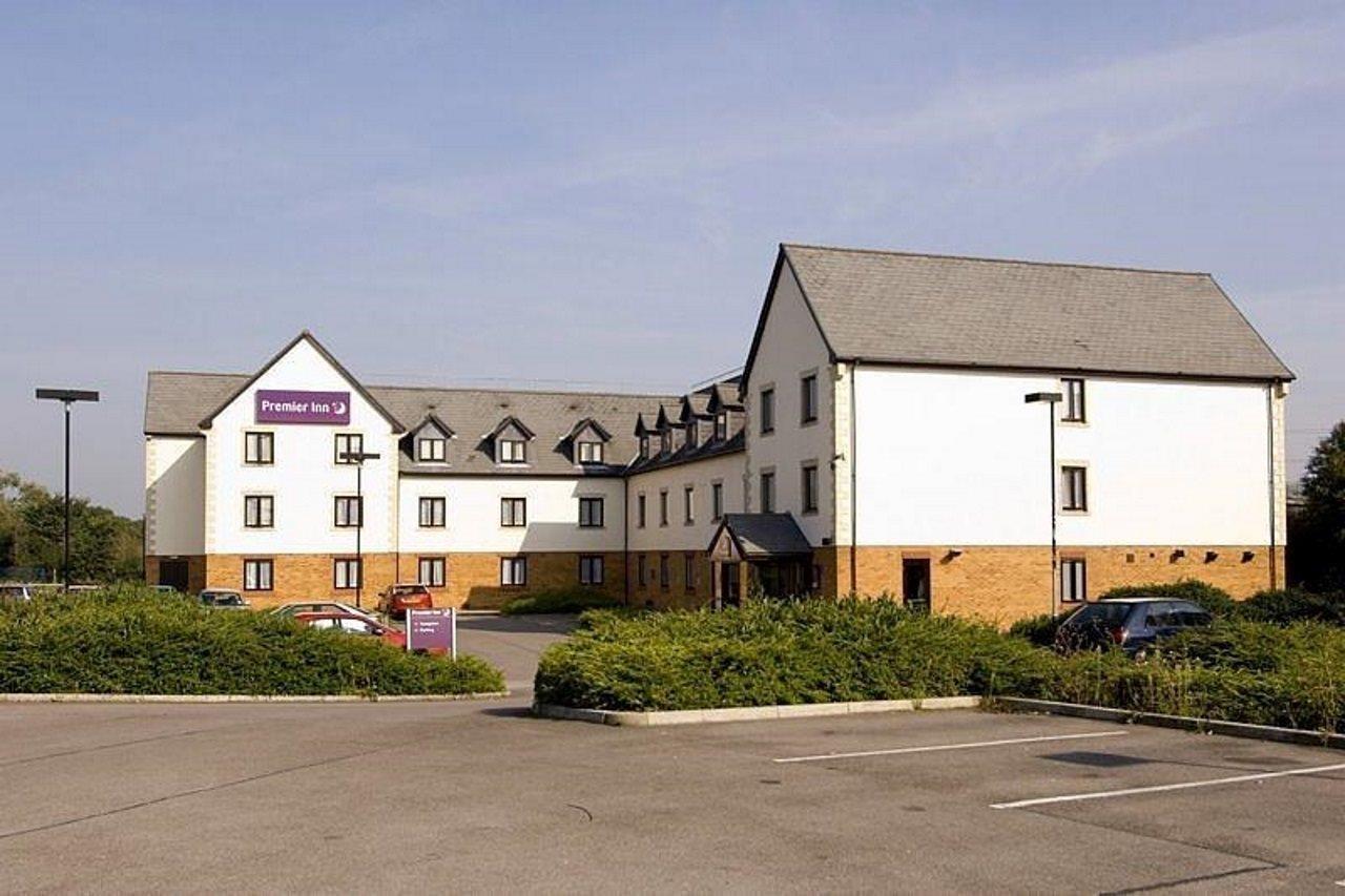 Premier Inn グロスター エクステリア 写真